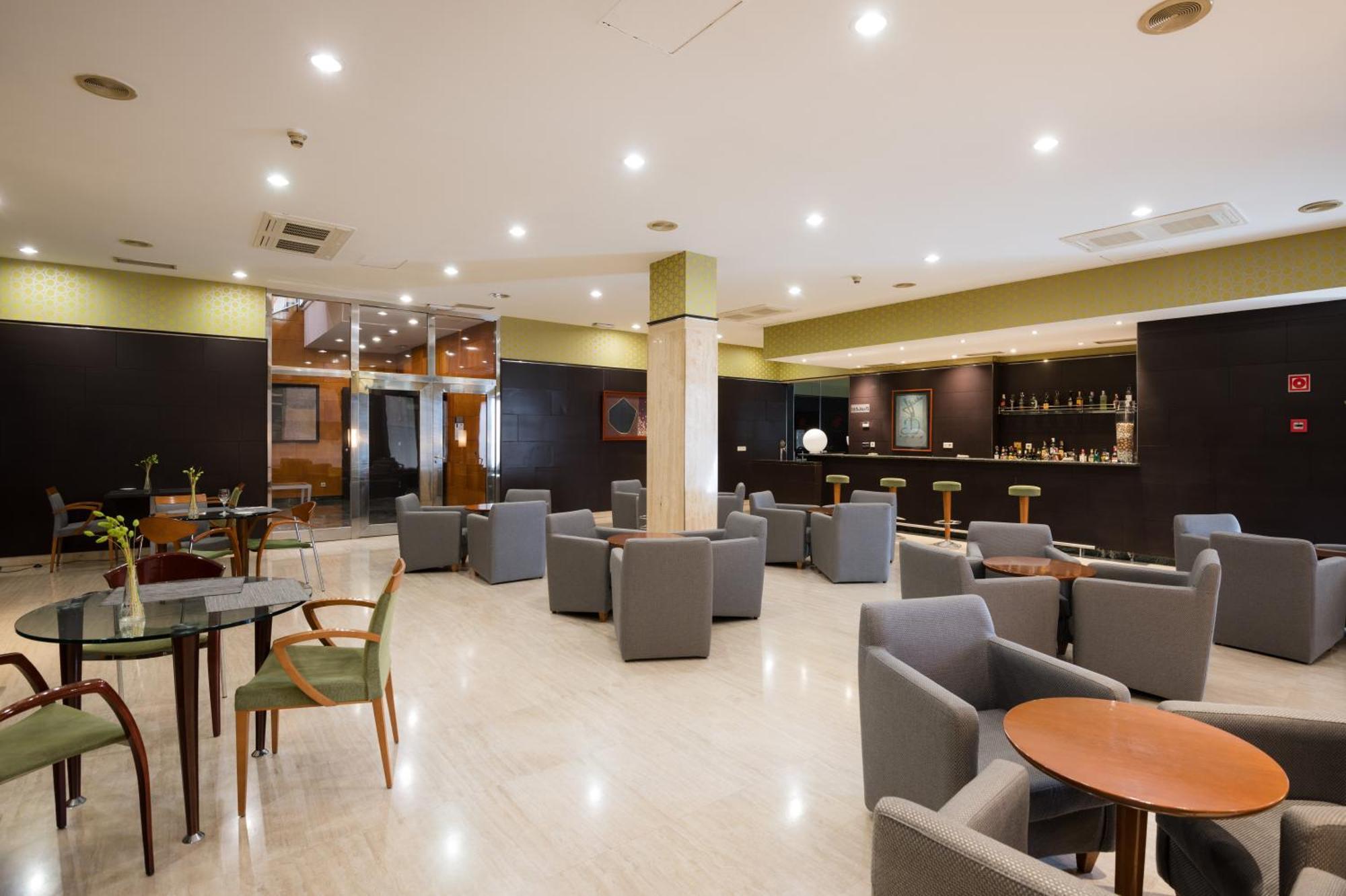 Hotel Ciudad De Вальядолід Екстер'єр фото